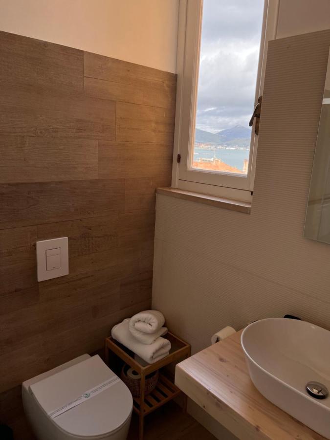 Il Bottone Al Duomo Bed & Breakfast กาเอตา ภายนอก รูปภาพ