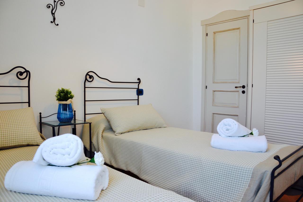 Il Bottone Al Duomo Bed & Breakfast กาเอตา ภายนอก รูปภาพ
