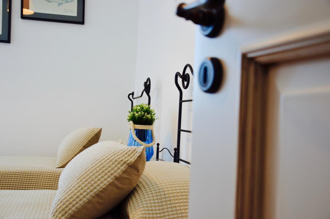 Il Bottone Al Duomo Bed & Breakfast กาเอตา ภายนอก รูปภาพ